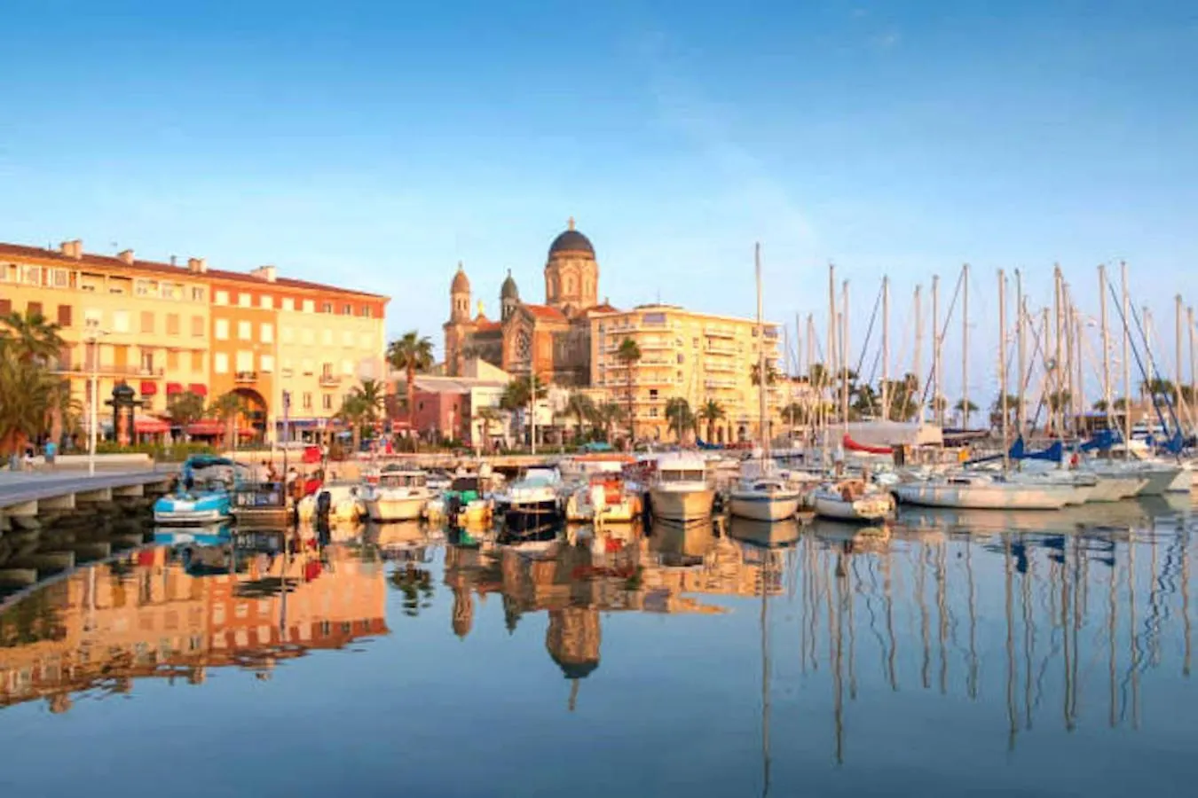 مكان تخييم Paradis Bleu Et Ile D'Or Saint-Raphaël