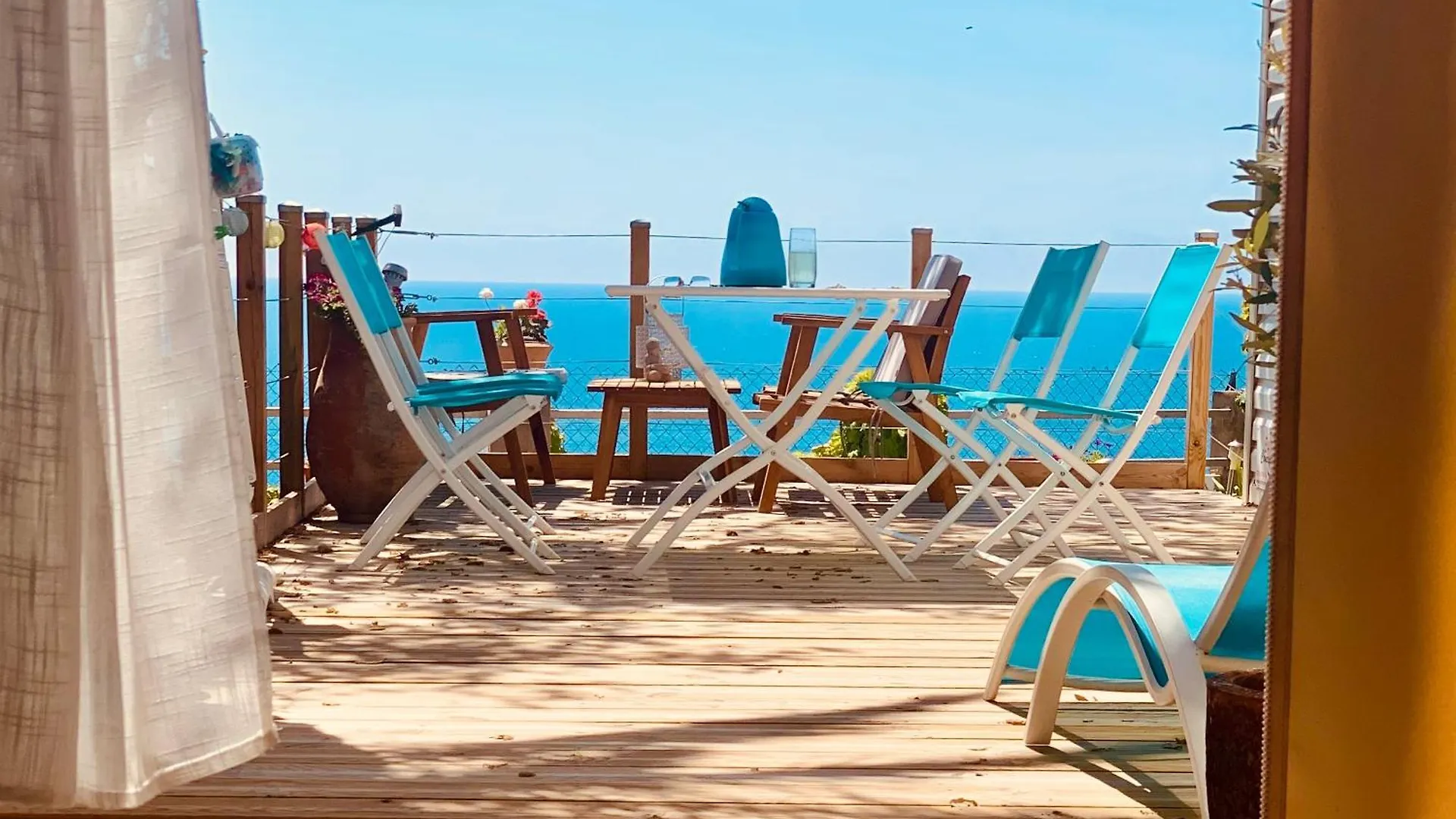 Paradis Bleu Et Ile D'Or Saint-Raphaël فرنسا