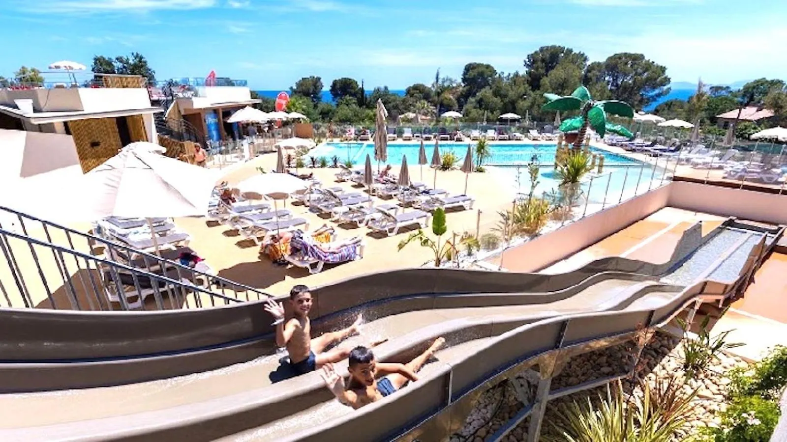 Paradis Bleu Et Ile D'Or Saint-Raphaël مكان تخييم